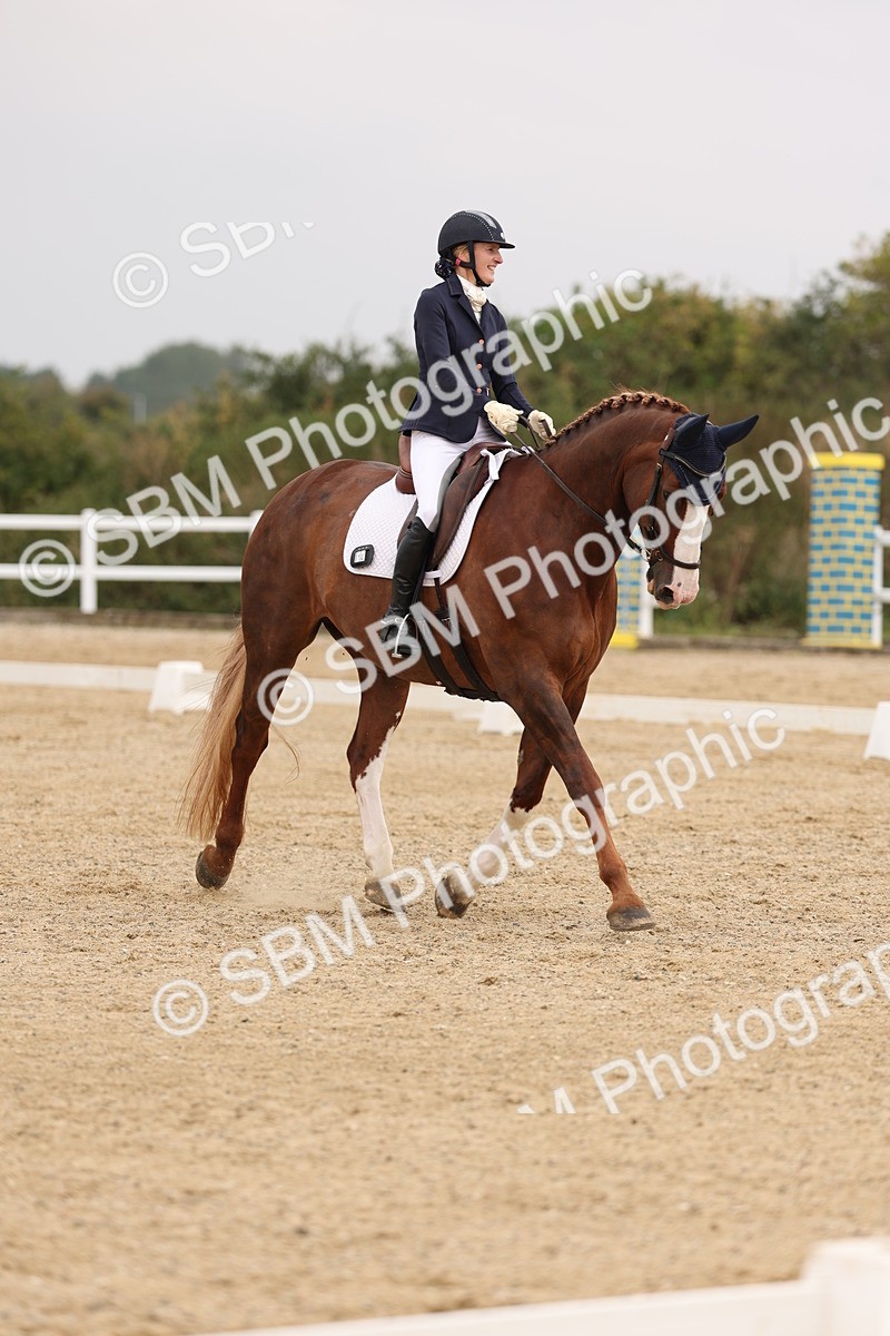 SBM_01630 - Class 9 - Novice 27 Champs