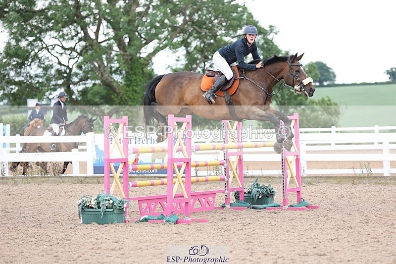 250625-154234-01497 - Cls 6 Foxhunter and 1.20m Open