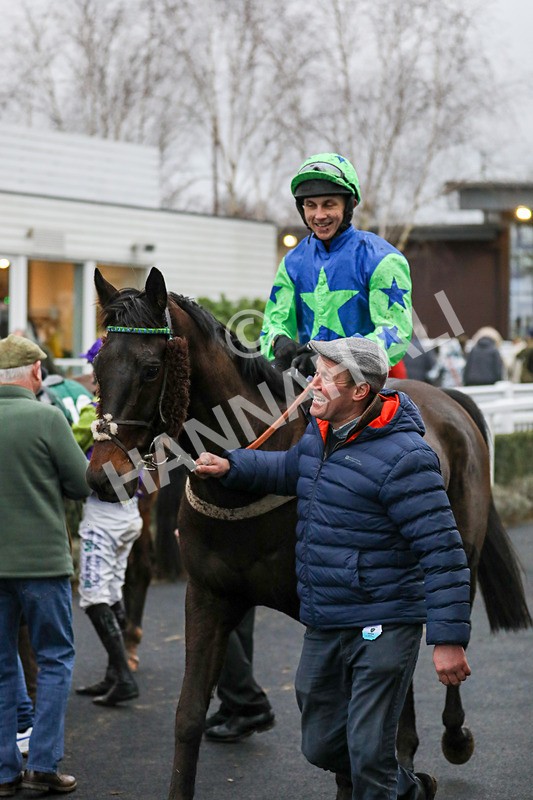 110124-Race 6-Shantou Moon-5456 - Race 6