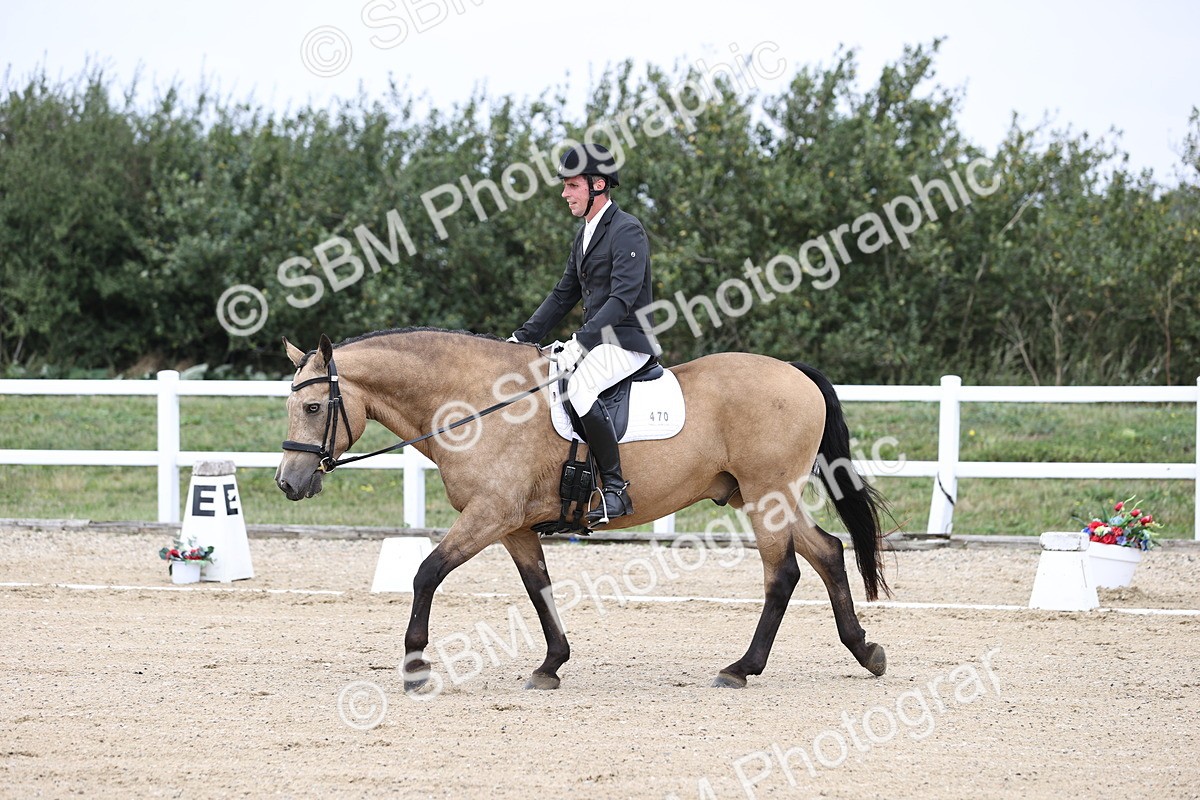 SBM_017458 - Class 14 - Novice 23 - 13.52-14.55