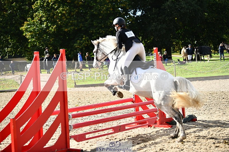 251004A-151500-01754 - Classes 8 & 9 70cm