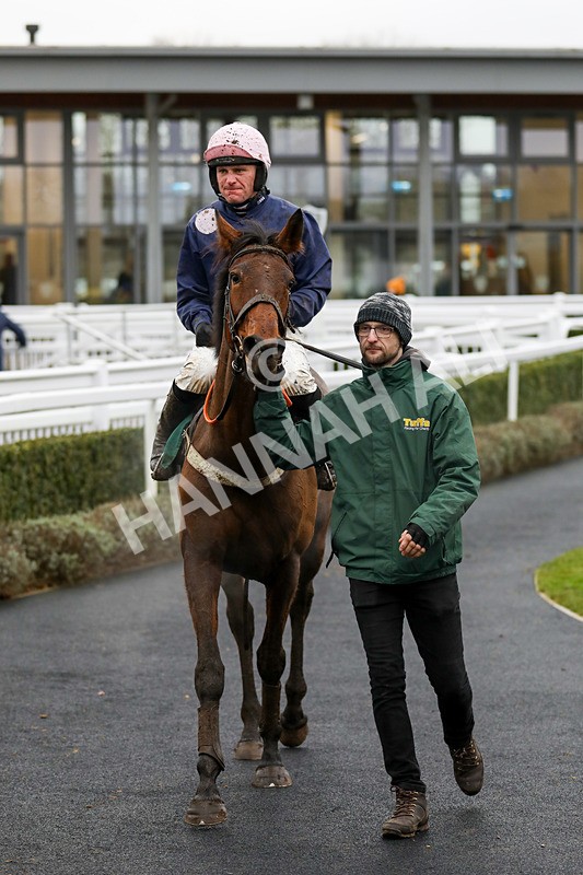 110124-Race 2-Its Maisy-4888 - Race 2