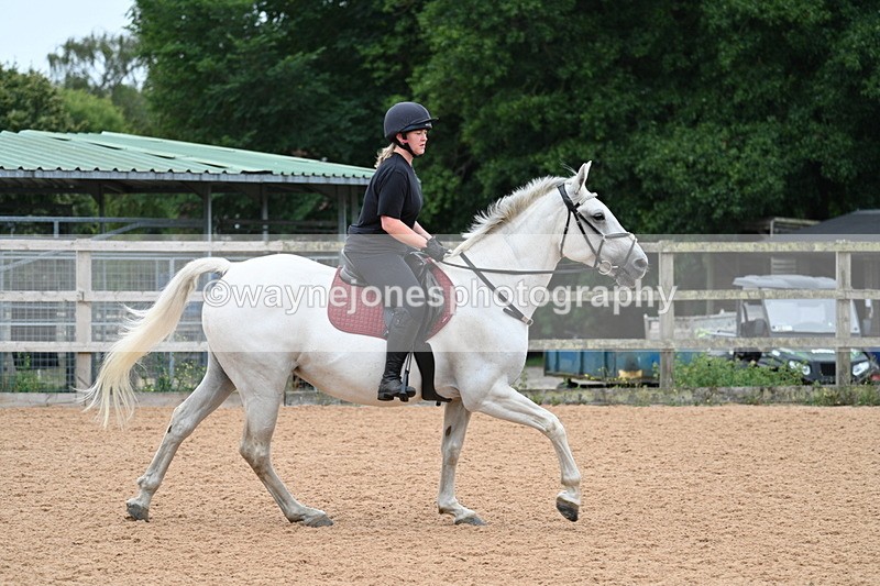 WJ7_7840 - Poles 11:00am