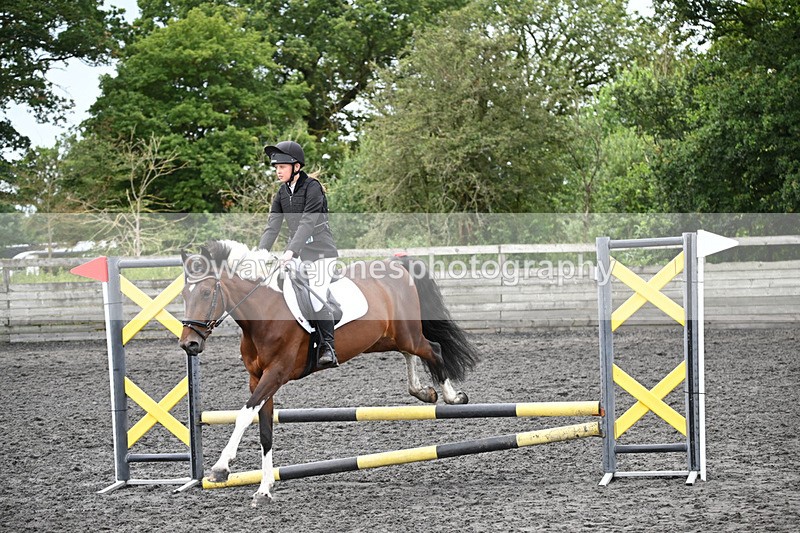 WJ6_0422 - Clear Round 1