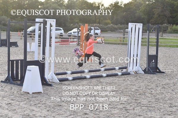 BPP_0718 - HOBBY HORSE SHOWJUMPING CLASSES