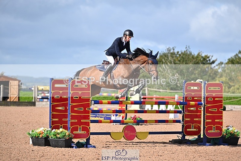 250912-104102-03951 - Cls 15 Snr Foxhunter