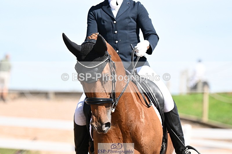 240816A-142642-05596 - 300-Andrea.Kennedy-Ricardo.Red