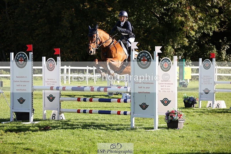 231022-103333-24604 - 656-DUNARD.RED.KNIGHT-Naomi.Watkins-TrotUp+SJ