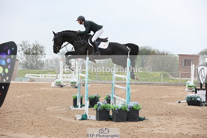 250424-121526-05296 - Cls 1 - 2 Star Small Tour