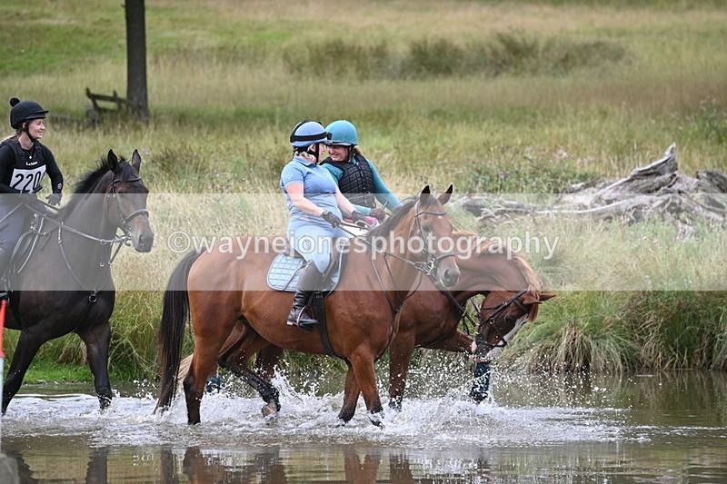 WJ7_3438 - Time at Water 12:15 to 12:50