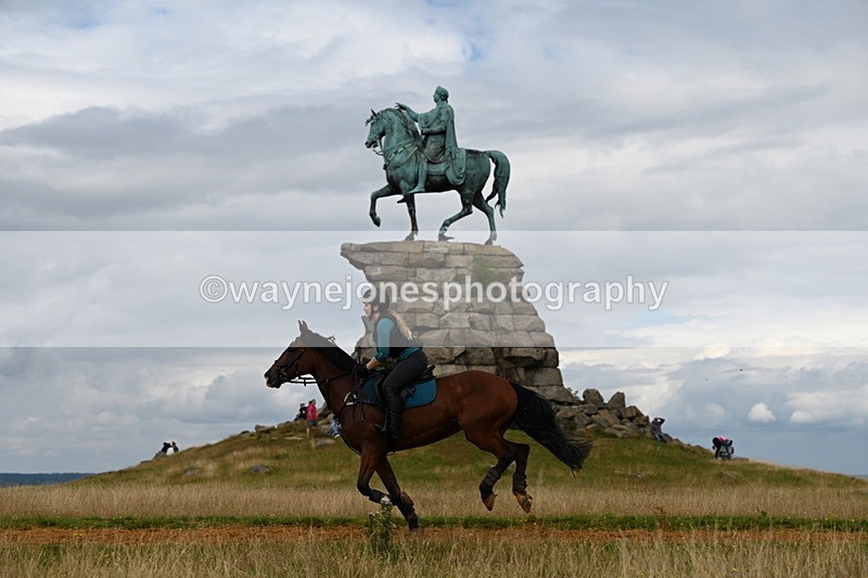 DSC_7704 - Time at Statue 13:16 to 13:52