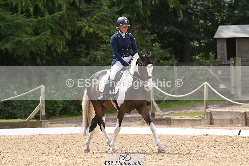 250720A-123739-10400 - 164-Dominique.Kinnaird-Perry-Pallas.Vanquish