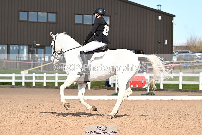 240324A-132258-03625 - Novice 27, 12.30 to 13.50