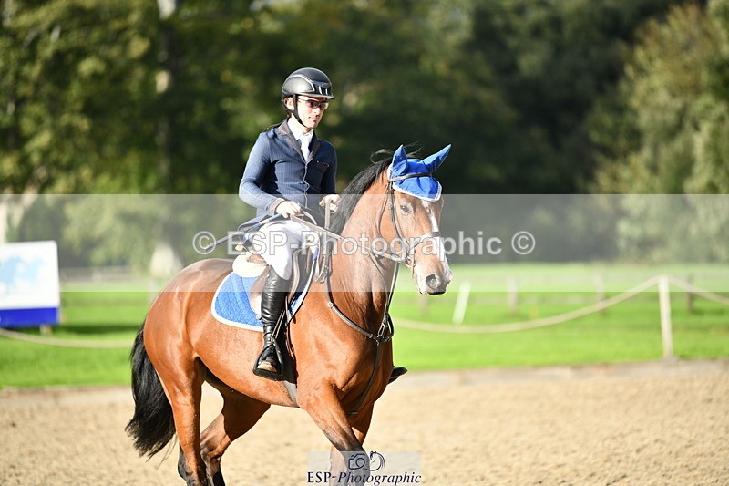 251004A-164320-02187 - Classes 10 & 11 80cm