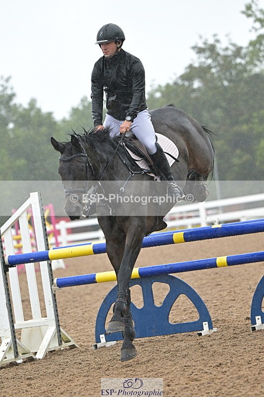 240925A-134722-01002 - Cls 4 Newcomers and 1.10m Open