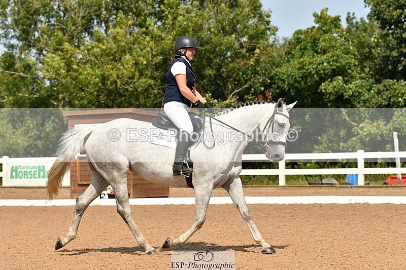 250817-120446-08756 - 099-Essie.BarkerBloody.Nora