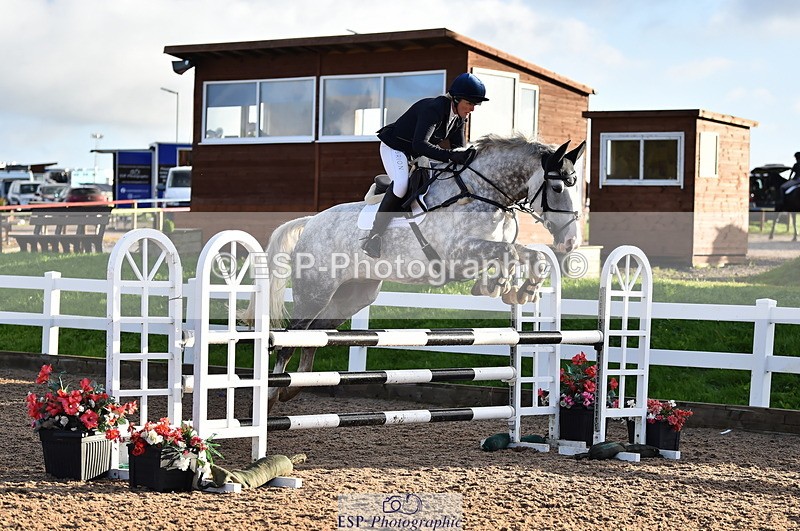 231014A-090944-03644 - Cls 12 British Novice & 90cm Open