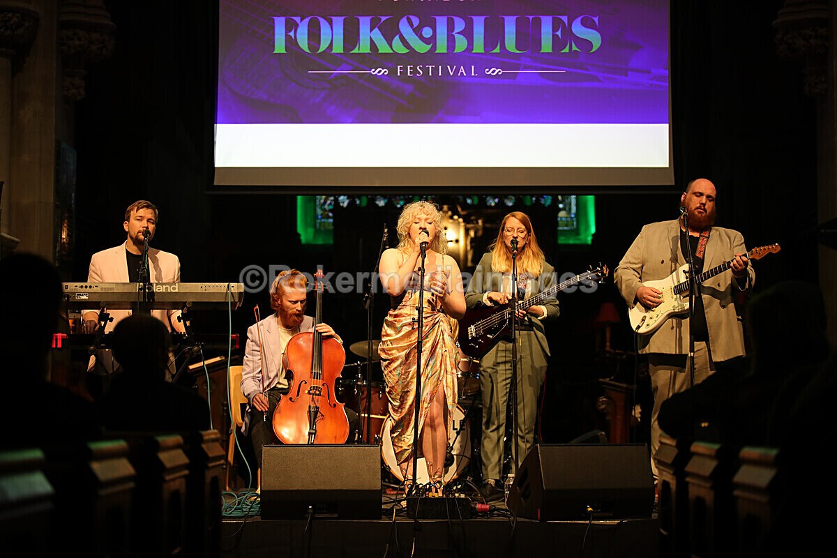 FOLK N BLUES-477 - FOLK and BLUES SEPT 2022