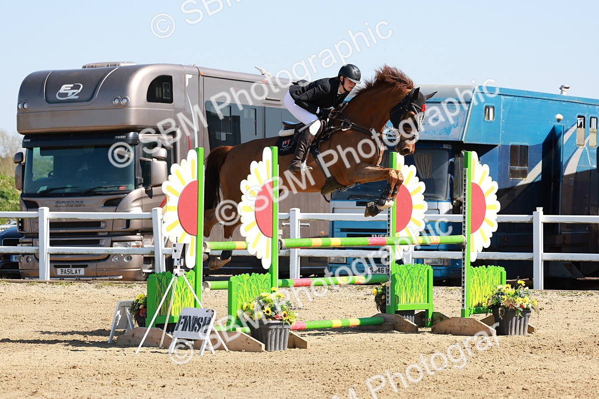 SBM_004429 - Class 17 - Senior Newcomers - 1.10m