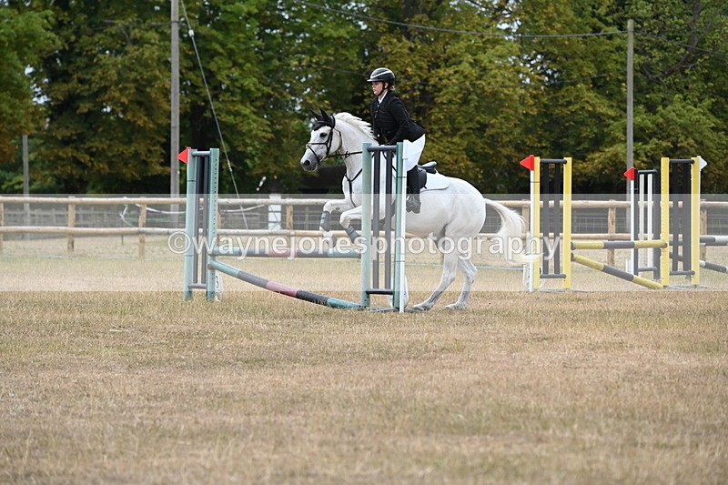 WJ6_0638 - Class 14 Intermediate Jumping 75cm