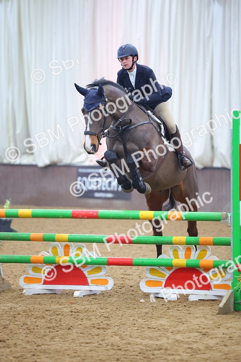 SBM_008590 - Class 21 - Nupafeed Supplements Senior Discovery/ 1m Open - First Round (1.00m)