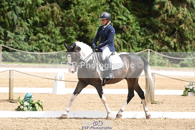 250720A-144426-11917 - 164-Dominique.Kinnaird-Perry-Pallas.Vanquish