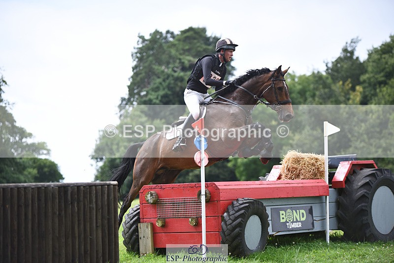 240804-122618-12681 - 320-Tom_Rowland-VICTOREMZ_MISSION