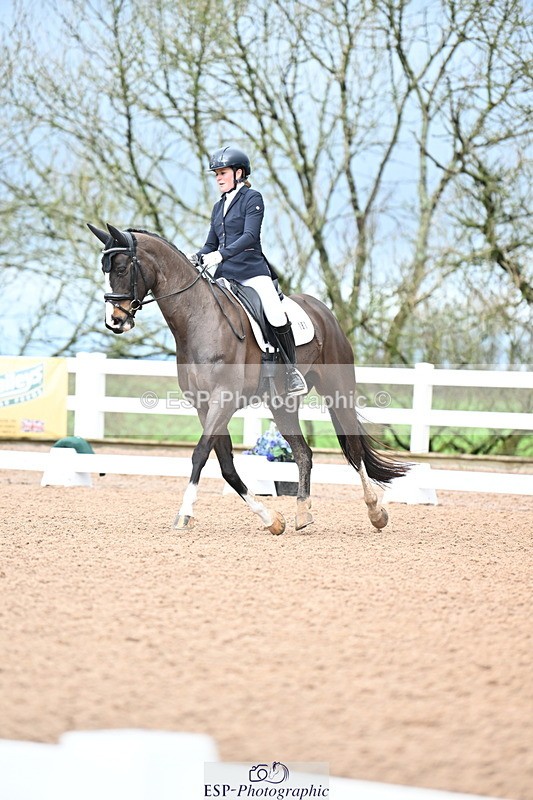 240218A-103317-05577 - 161-Katie.Warner-Active.Nuvalari