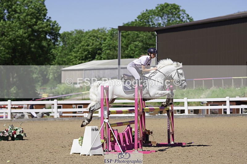 230624A-152504-02221 - Cls 26 Pony Foxhunter & 1.10m Open