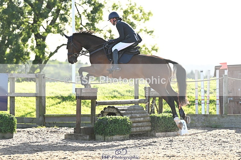 240912A-173755-02568 - Cls 7 Snr 90cm Open Speed Derby