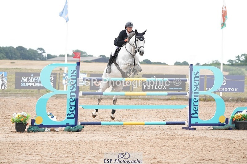 250718-113933-10070 - Cls 2, 3 Star Small Tour Break til End