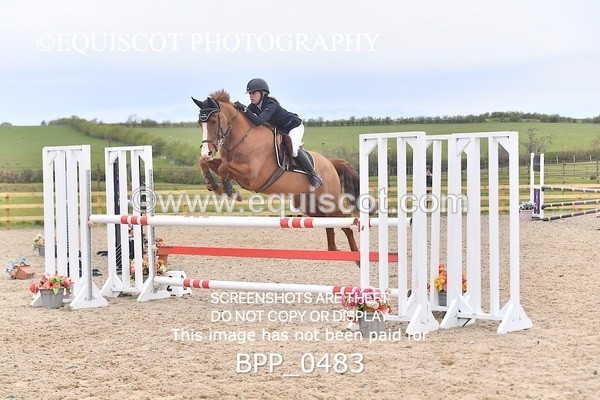 BPP_0483 - CLASS 4 FRI Senior Newcomers/ 1.10m Open