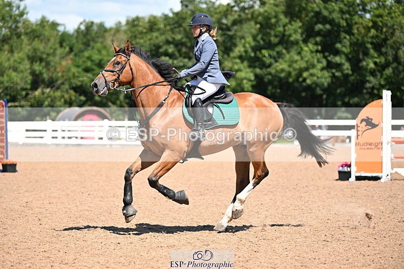 240728A-121235-08465 - Cls 32 85cm Amateur Qualifier