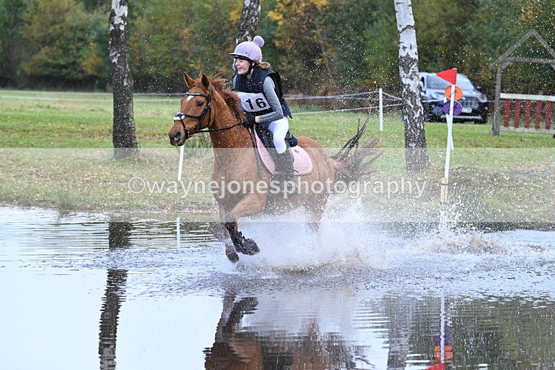 WJ7_0024 - 80cm Cam 2 Water Time 10:24 to 10:44