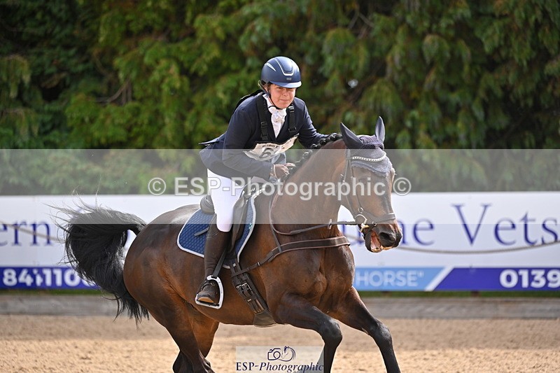 250802A-104727-00712 - B-069-Bethany.Hall-ZEPHYR.II