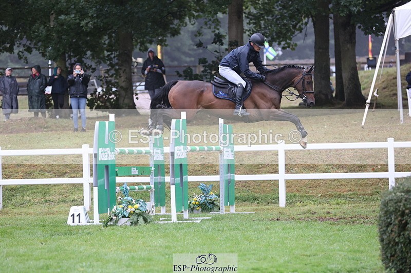 250830A-163741-07571 - Cls 17 Snr Foxhunter