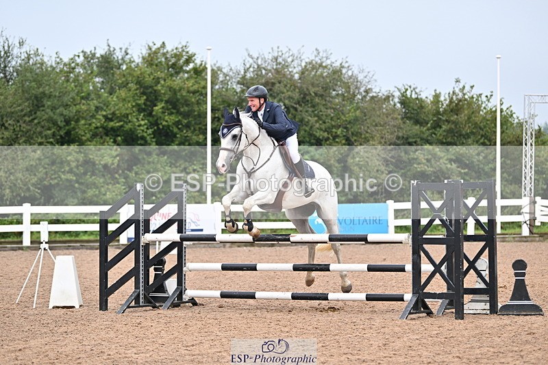 240907A-114533-01226 - Cls 8 1.05m Amateur Qualifier