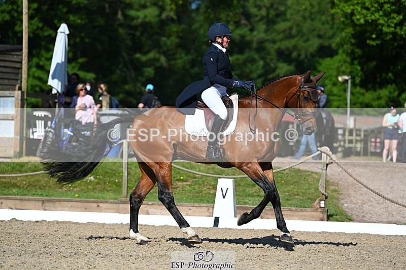 230526-090315-05370 - 451-COOLEY_SNAPCHAT-Selina_Milnes-DR