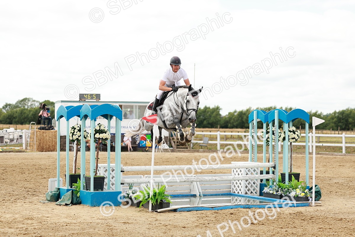 SBM_019022 - Class 21 - Senior Newcomers Championship 2d Rd