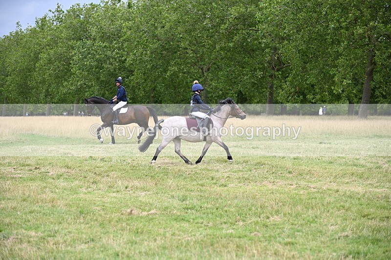 WJ6_2949 - Time at Jump 11:06 to 11:40