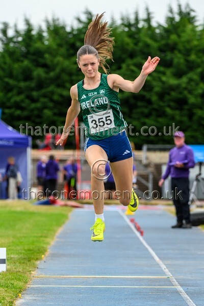 Sen25SAT-923575 - Field Female Set Two