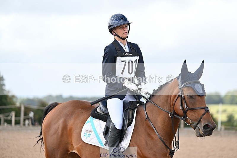 250831-133724-10031 - O-701-Bella.Moore