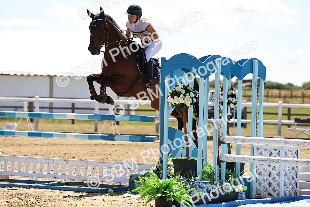 SBM_014757 - Class 15 - Senior Newcomers - 1.10m Open