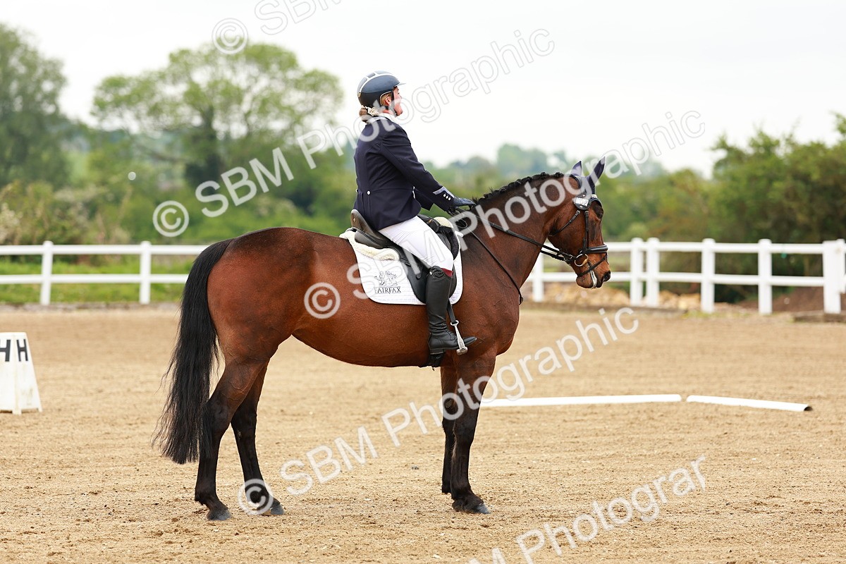 SBM_005055 - Class 16 - Novice 6