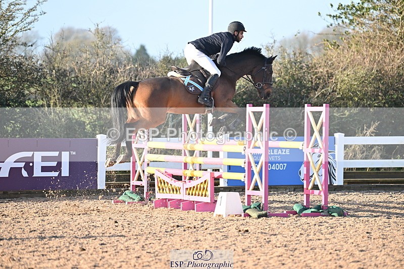 231210A-134918-02692 - Cls 20 Newcomers & 1.10m Open