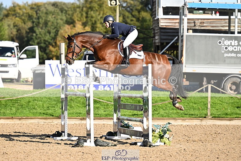 251024A-104716-06576 - B-149-Kate.Rowe