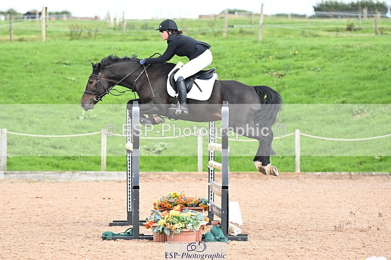 240913A-133734-04579 - Cls 15 Snr Foxhunter