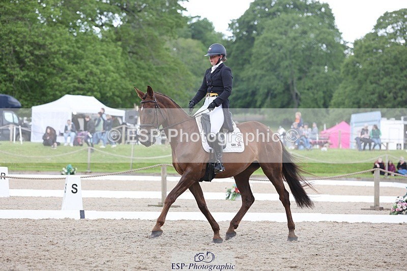 240524-140723-09671 - 279-MHF_LADY-Poppy_von_Maltzahn