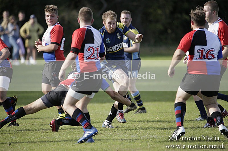 RU140919-0202 - Pewsey Vale RFC v Trowbridge III RFC 14/09/19
