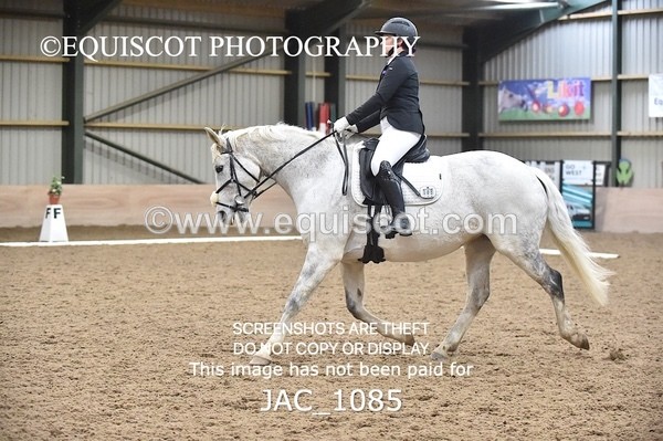 JAC_1085 - CLASS 4 NOVICE 1